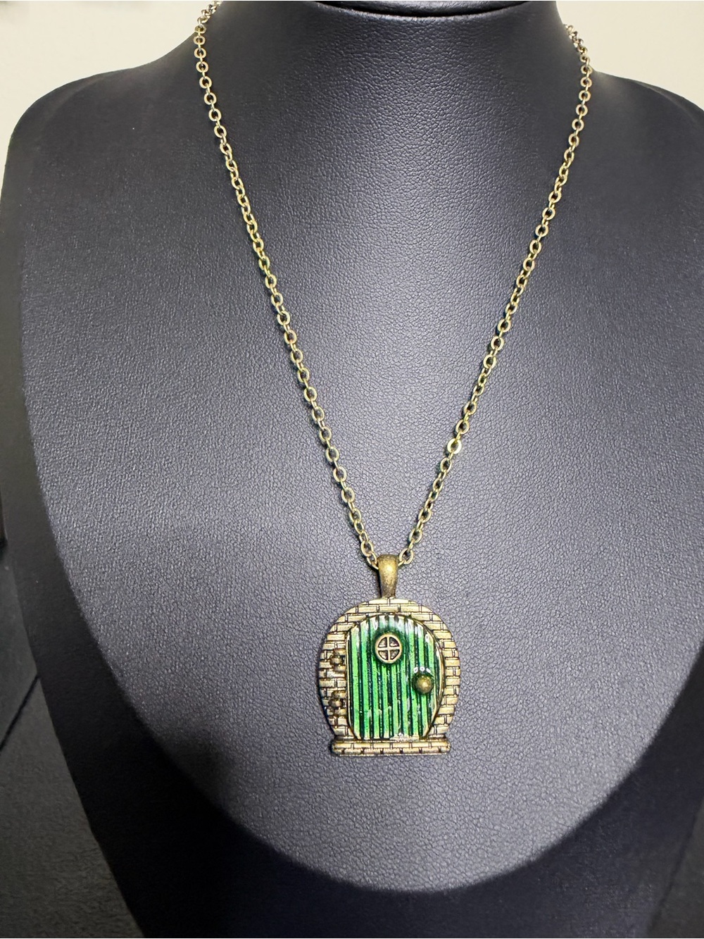 Dainty Lord of The Rings Green Enamel Hobbit Door Pendant Necklace - Gold Tone